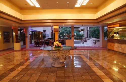 Tucson Hotel | Ramada by Wyndham Viscount Suites Tucson East