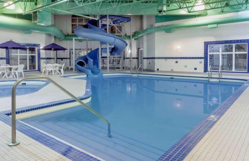 Weyburn Hotel | Ramada by Wyndham Weyburn