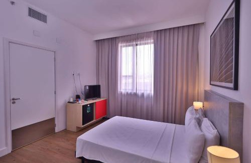 Zona Leste Hotel | Ramada Encore Sao Paulo Tiradentes Centro