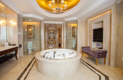 Zhenjiang District Hotel | Ramada Plaza Shaoguan City Centre