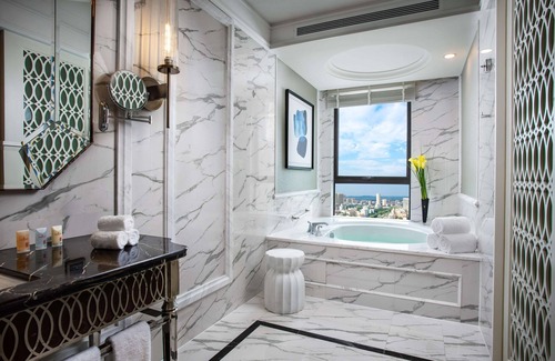 Wuhan Hotel | Ramada Plaza Wuhan Huangpi