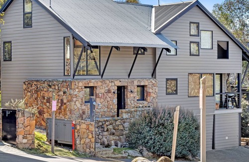 Thredbo Ski Chalet | Ramshead Creek 1 - Crackenback Ridge