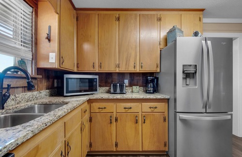 Laurel Hill House | Ranch Getaway, Large Groups Accomodations possible, within an hour to the beach!