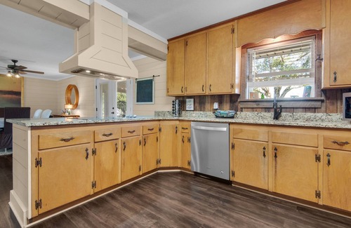 Laurel Hill House | Ranch Getaway, Large Groups Accomodations possible, within an hour to the beach!