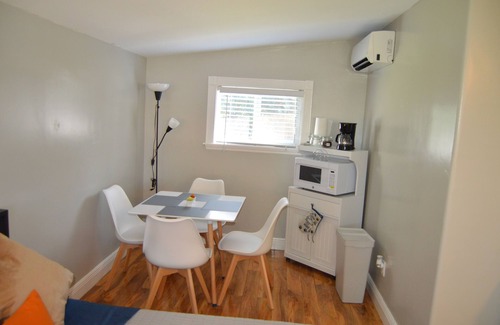 Davie Other | Ranch suite in the heart of Davie steps away from Sawgrass!