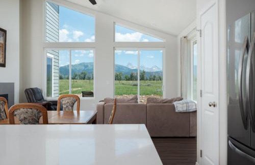 Clawson House | Rancheros Loop Rental With Teton Views