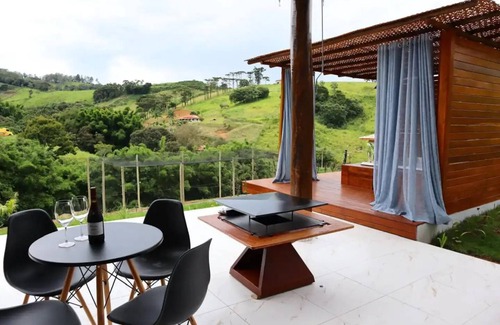 Socorro House | Rancho Ipês do Lago Chalés Premium na Fazenda 01