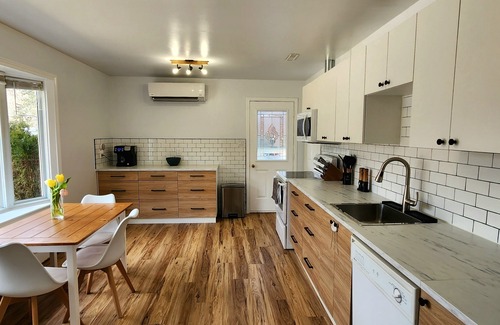 Saint John Apartment | Randolph Island! Minutes to the beach!