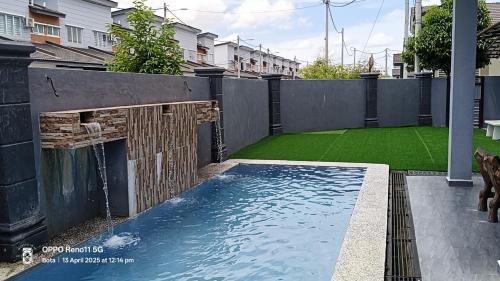 Bota House | Rania Homestay With Private Pool Seri Iskandar Perak Near UTP UITM