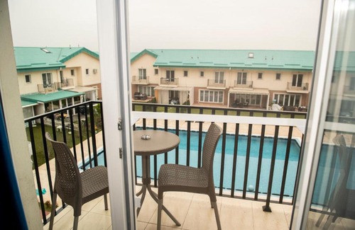 Stefanestii de Jos Apartment | Raphael Apartment North Bucharest Cosmopolis