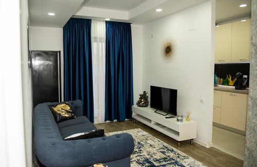 Stefanestii de Jos Apartment | Raphael Apartment North Bucharest Cosmopolis