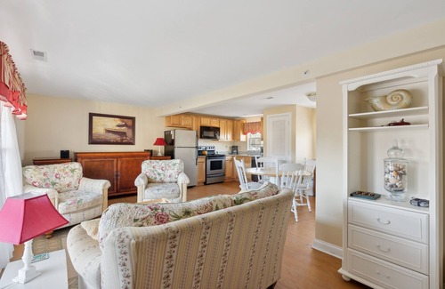 Kennebunkport Condo | RARE 3 bedroom at The Resort Goose Rocks Beach!