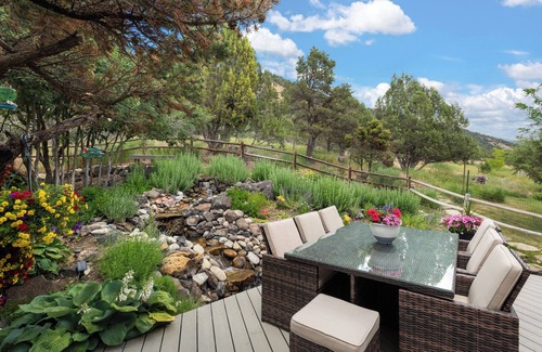 Cerise Ranch House | Rare, Art-Filled Mountain Getaway in the Roaring Fork Valley