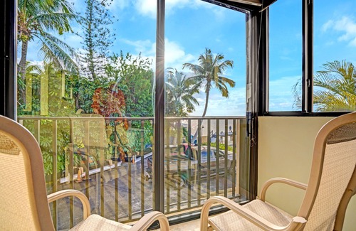 Key Largo House | Rare Bayfront End Unit in Moon Bay, Unmatched Sunsets, Boat Slip, Pool, Beach