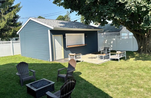 Keller Park House | RARE CHANCE TO RENT THIS SPECIAL ND HOME 2 MILES FROM ND CAMPUS - A&M GAME ONLY