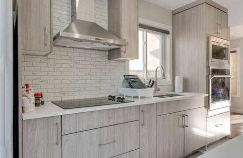 Calgary House | Rare find 6 bedroom 3 full bath newly renovated and new furniture and beds