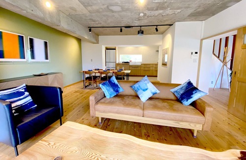 Futo House | Rare find! Spacious 3 BDR, Large Private hot spring, Spotless Modern Japanese