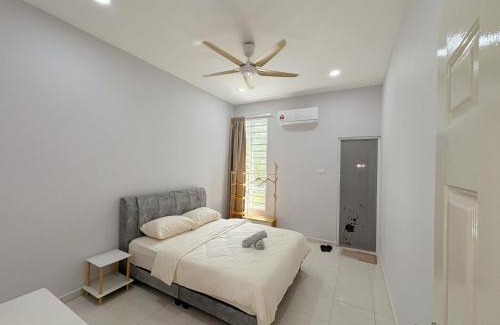 Serom House | Rasa Sayang Homestay Bukit Gambir