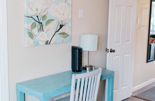 Taku - Campbell Apartment | Raspberry Retreat - Recently remodeled apartment in a quiet neighborhood
