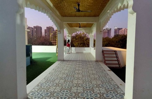 Sanand Villa | Rates are per rooms with roof top private pool.kitchen also provided.