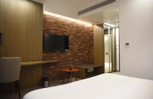 Teynampet Hotel | RATHNA RESIDENCY - Near US CONSULATE