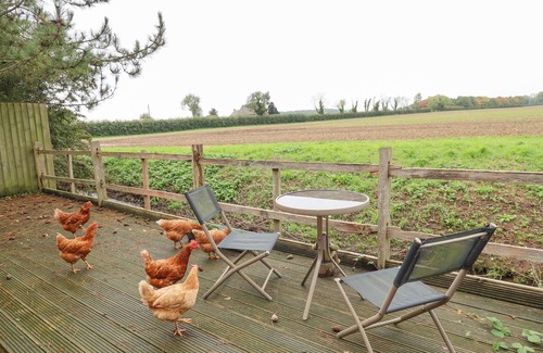 Spilsby Cottage | RATTY'S RETREAT, pet friendly, character holiday cottage in Partney