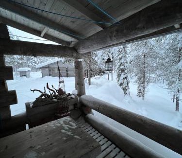 Yllas Apartment | Rauhallinen kelohuoneisto lähellä palveluita, Peacefull Log apartment at Ylläs