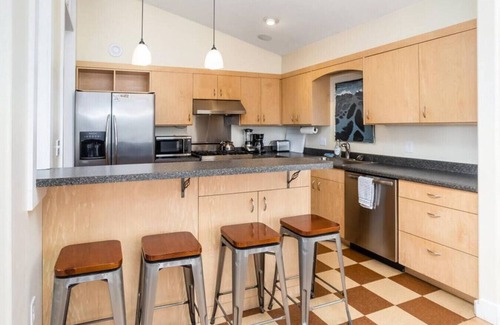 Seward House | Raven Lodge, Amazing Location and Epic Views, Sleeps 10