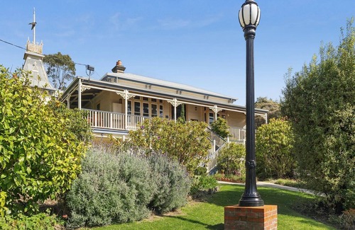 Lorne House | Ravenswood - Unique and Historic