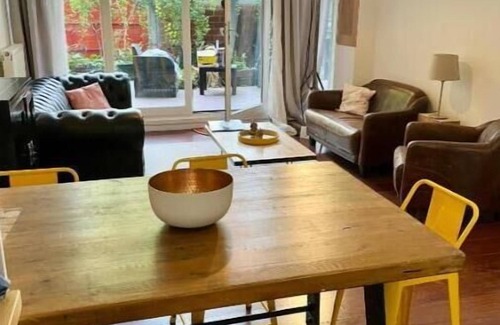 Centre-ville Apartment | Ravissant Loft Avec Parking Souterrain Gratuit