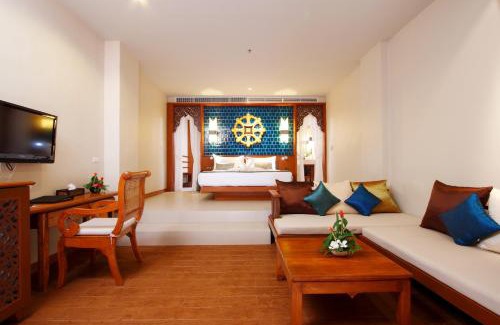 Rawai Resort | Rawai Palm Beach Resort - SHA Extra Plus