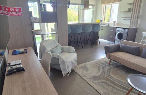 La Gaulette Apartment | Ray-grass