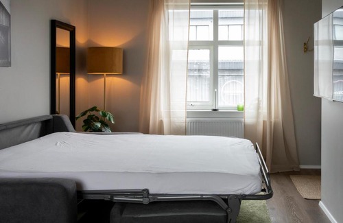 Innri-Njarthvik Apartment | Ray of Sunshine Hafnargata