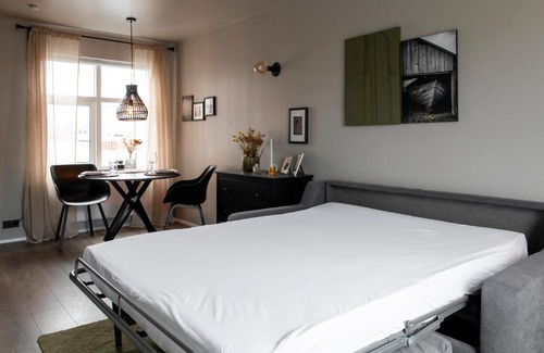 Innri-Njarthvik Apartment | Ray of Sunshine Hafnargata