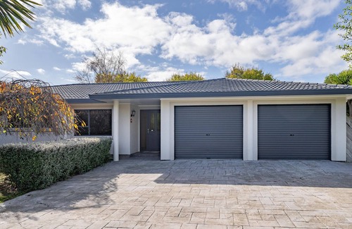 Greytown House | Ray's Retreat | Large Private Fenced Garden | Patio | Sleeps 9 | SKY | Wi-fi