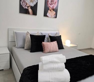San Salvario Apartment | Raymihome Dante 2