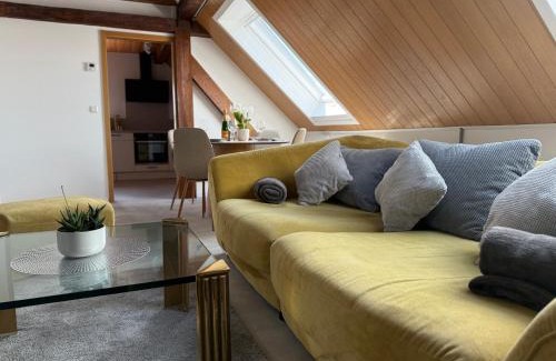 Ruppertsberg Apartment | Rebenblick Dachsuite mit kulinarischen Extras auf Wunsch