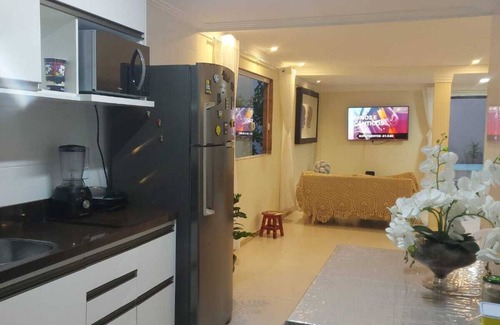 Jaua House | Recanto da Sulla, Seu Refúgio Perfeito: Piscina Privativa, Área Gourmet e Charme