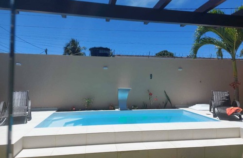 Jaua House | Recanto da Sulla, Seu Refúgio Perfeito: Piscina Privativa, Área Gourmet e Charme