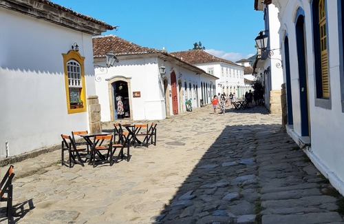 Jabaquara House | Recanto feliz is 350 mts from Jabaquara beach Paraty rj 1 km from the center his: