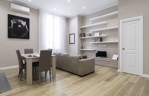 Porta Volta Apartment | Recent, Beautiful Renovation in the City's Centre. Extremely Quiet and Clean