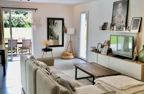 Urcuray House | Recent family home in the heart of the Basque Country