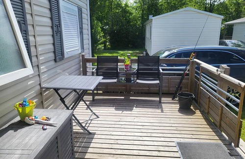 Saujon House | Recent mobile home, 40m2, quiet location near fishing pond, 10km from the beach.