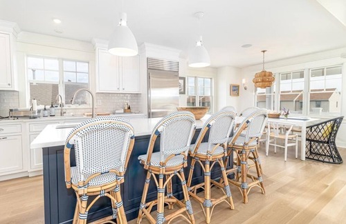 Avalon House | Recently Built, Well Maintained Home with a Pool
