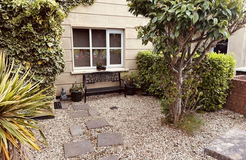 Ballincollig Apartment | Recently renovated quite residence family and pet friendly