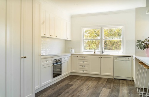 Wingello House | Recently renovated 70 year old cottage on a 1500 acre farm.