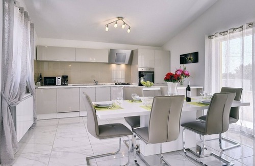 Valtura Apartment | Recently renovated flat with air conditioning, WiFi