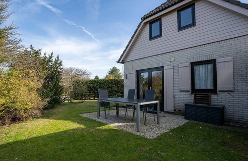 Ouddorp House | Recently renovated house in the beautiful Noordzeepark in Ouddorp
