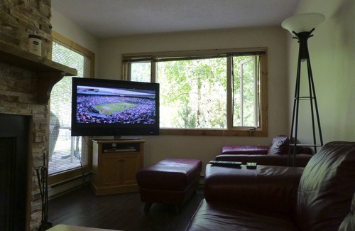 East Kootenay Condo | Recently renovated Main Floor 2 Bedroom/2 Bath Condo backing onto Toby Creek