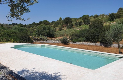 Cisternino House | Recently restored holiday home in a quiet and private area.